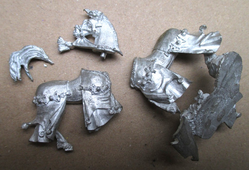 D25c20 cheval destrier - d25c20,